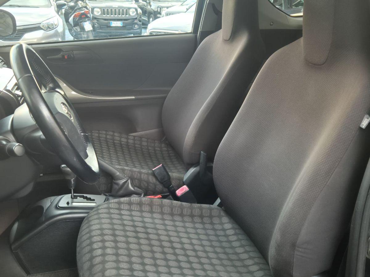 TOYOTA - iQ - 1.0 Multidrive Versione Lancio