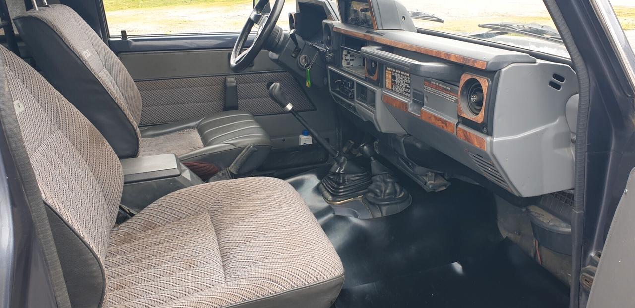 Toyota Land Cruiser 2446 TURBO DIESEL