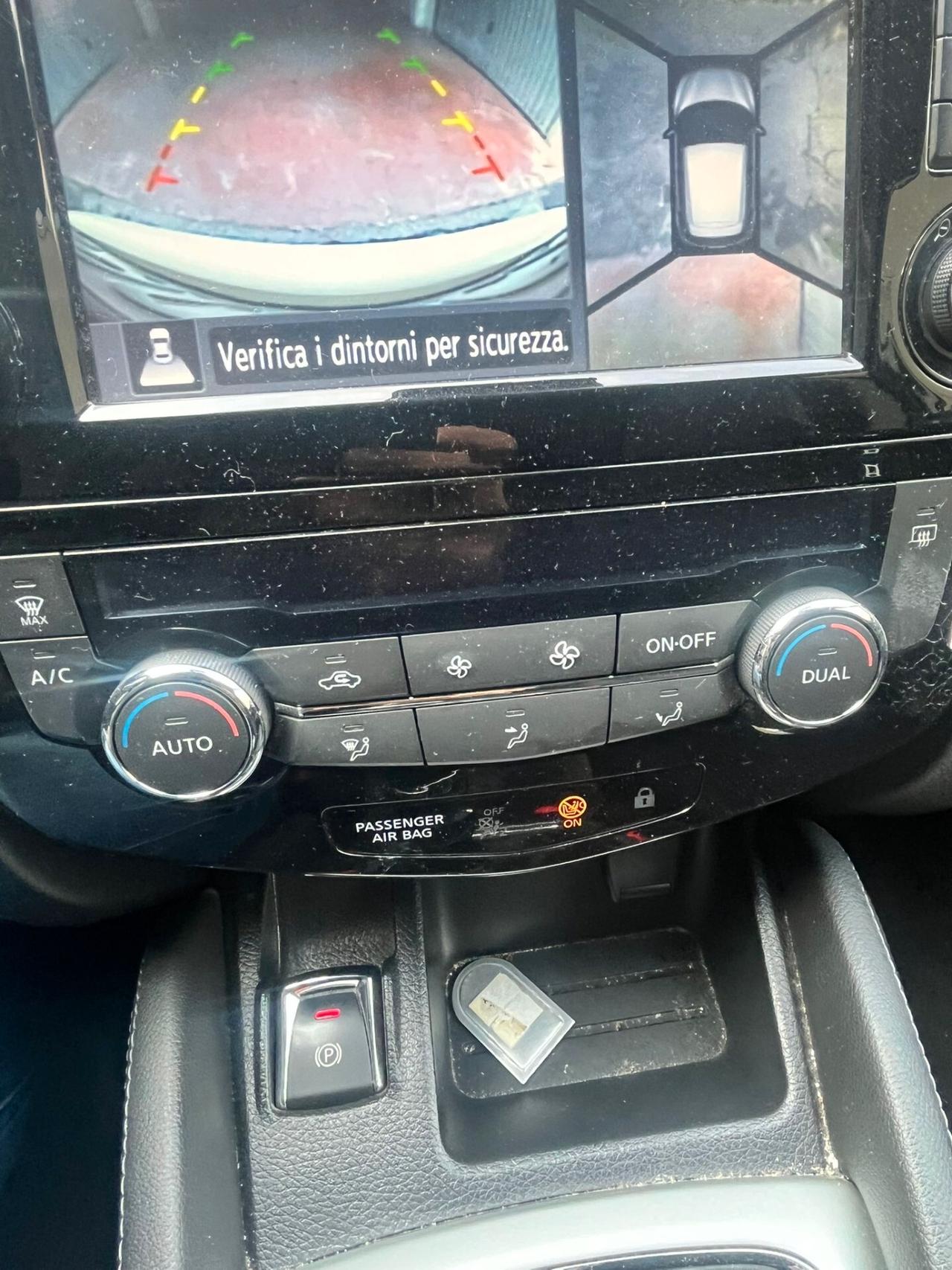 Nissan Qashqai 1.6 dCi 2WD Acenta N-CONNECTA