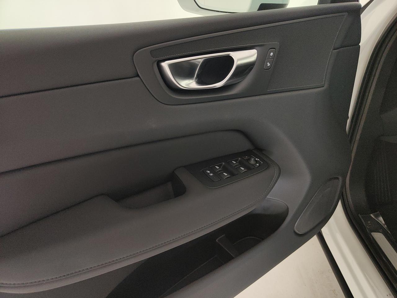 VOLVO XC60 2.0 t6 phev Core awd auto
