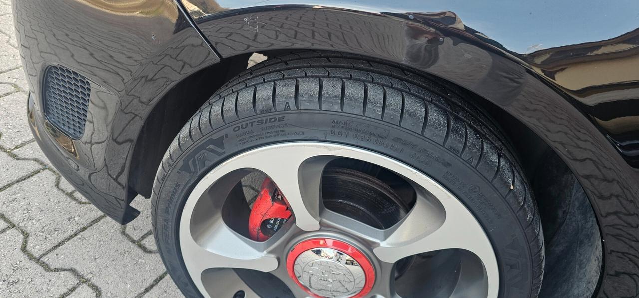 Fiat 500 100HP allestimento Abarth per neopatentati