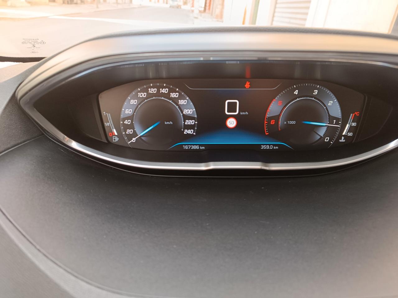 Peugeot 3008 BlueHDi 120 CV ALLURE FULL
