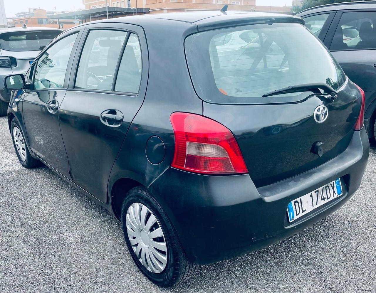Toyota Yaris 1.3 5 porte