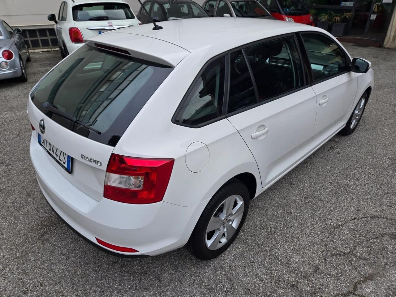 Skoda Rapid 1.6 TDI 115 CV Gancio Traino