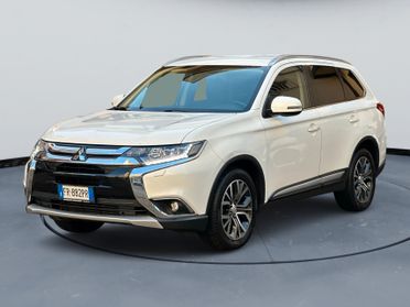 Mitsubishi Outlander 2.2 DI-D 4WD 7 POSTI