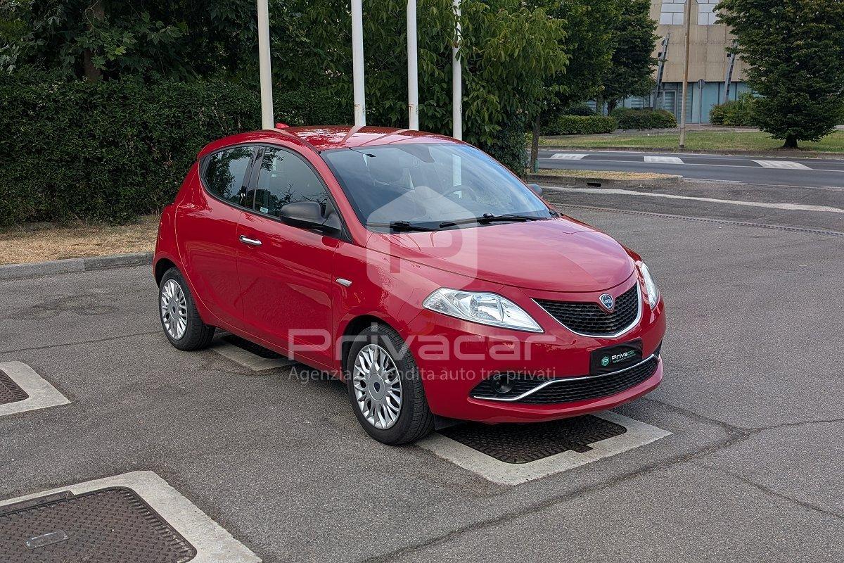 LANCIA Ypsilon 1.2 69 CV 5 porte Silver