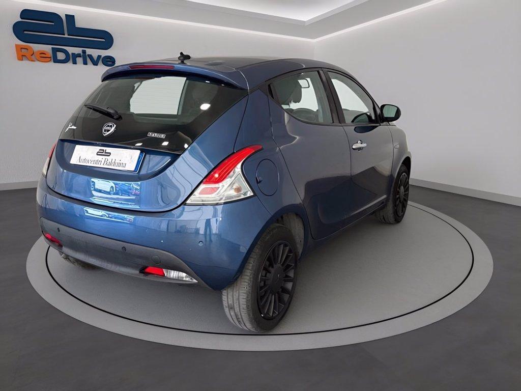 LANCIA Ypsilon 1.0 firefly hybrid silver s&s 70cv del 2022