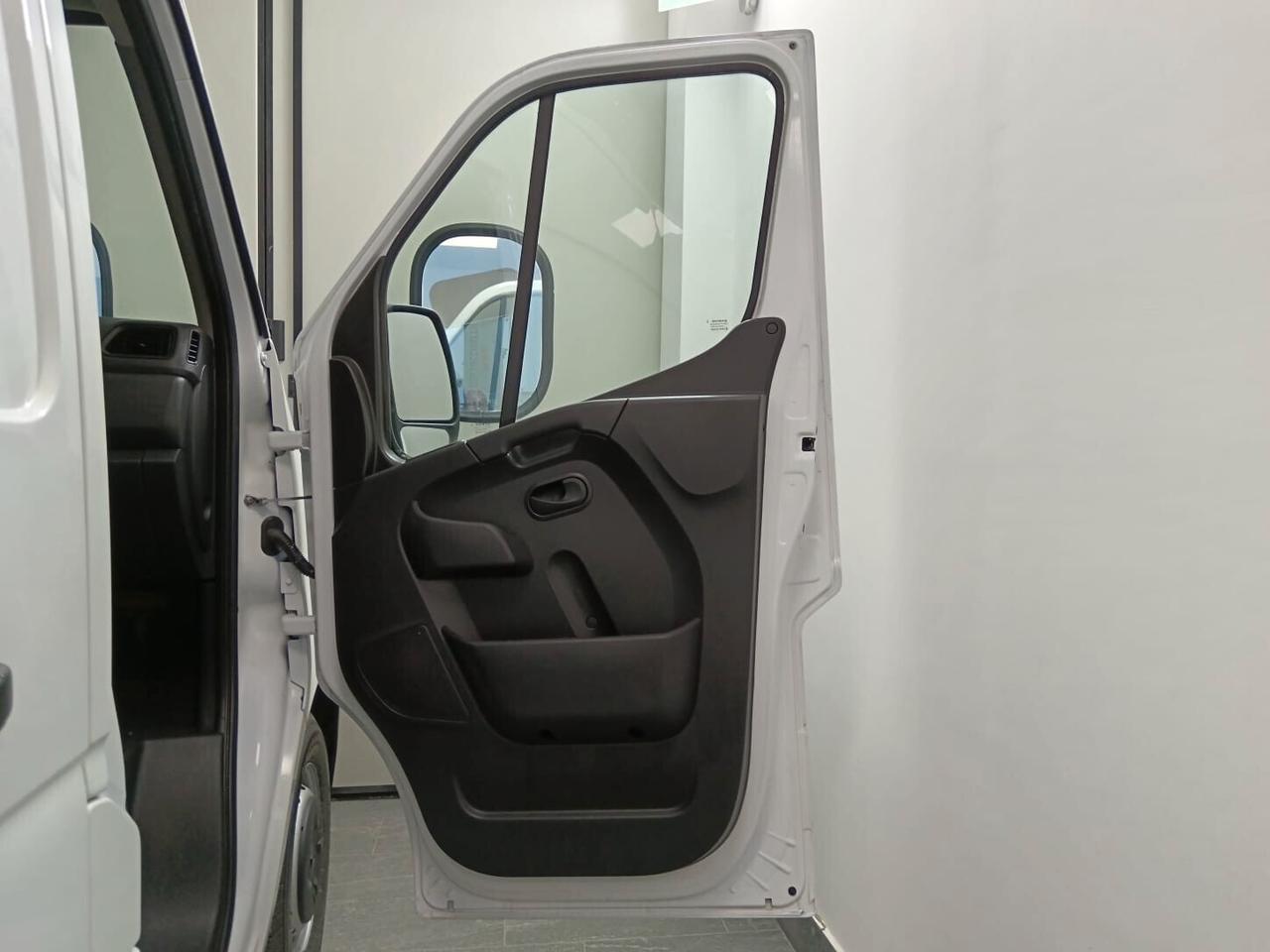 RENAULT MASTER 2.3