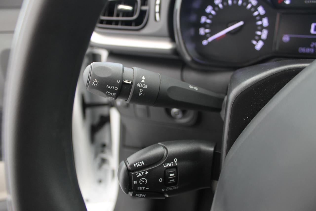 Citroen C3 1.5 bluehdi Feel NAVI 100 Cv.