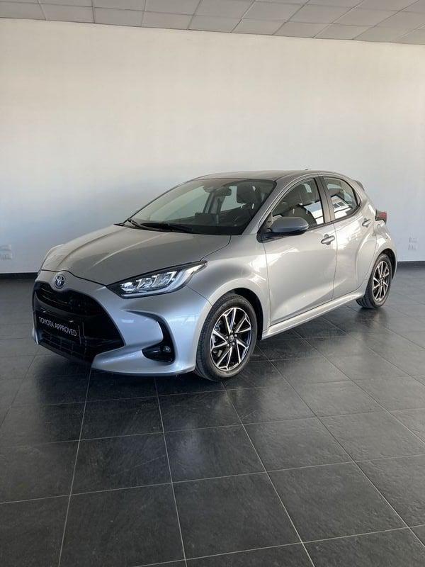 Toyota Yaris Hybrid Trend MY22
