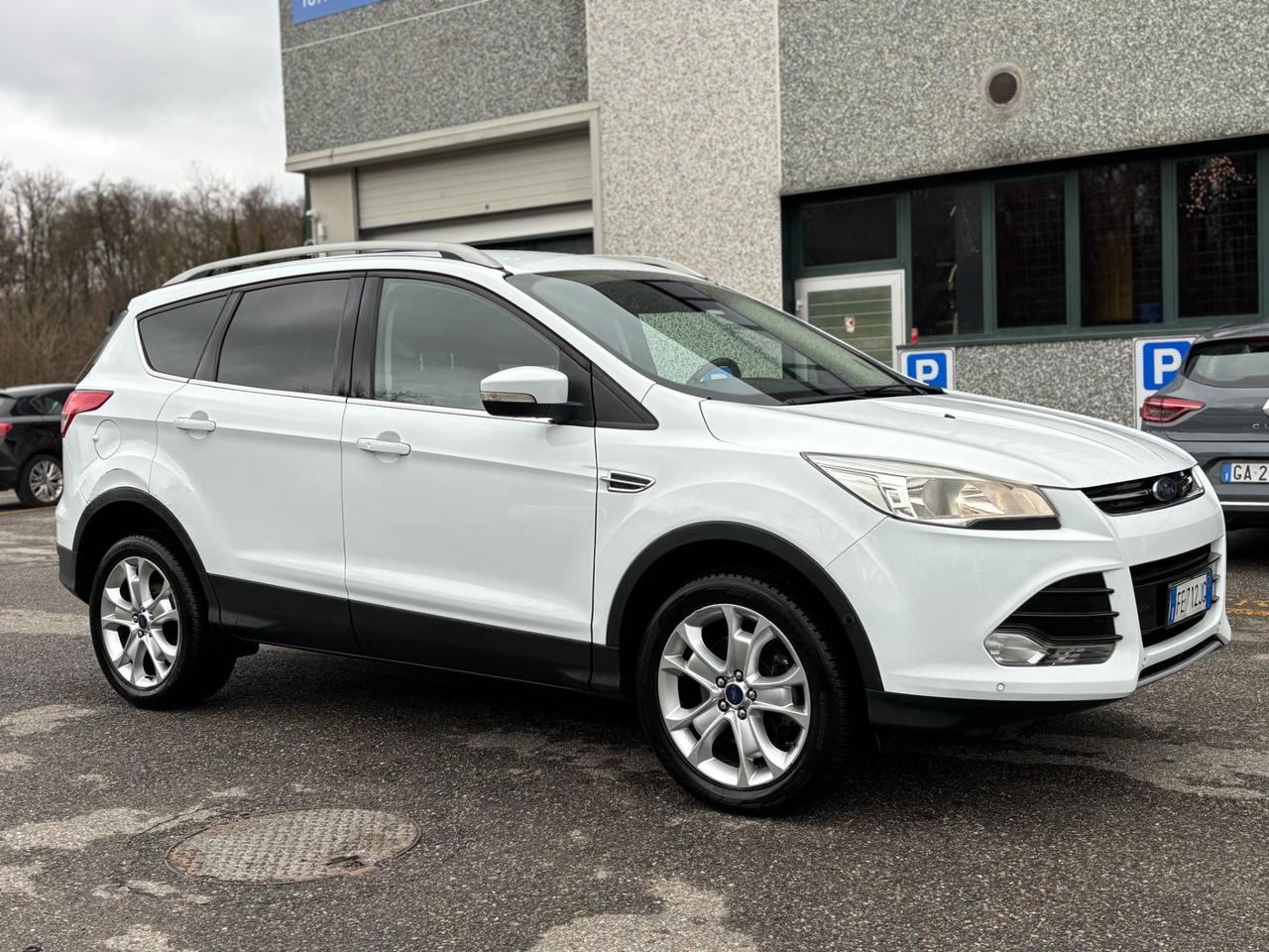 Ford Kuga 2.0 TDCI 150 CV S&S 4WD Powershift Titanium