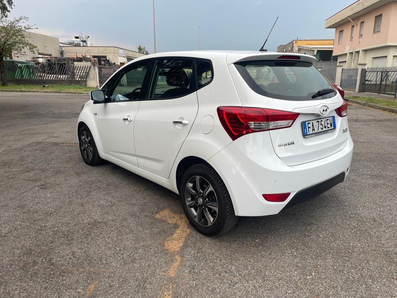 Hyundai iX20 1.4 CRDI 90 CV XPossible per Neopatentati