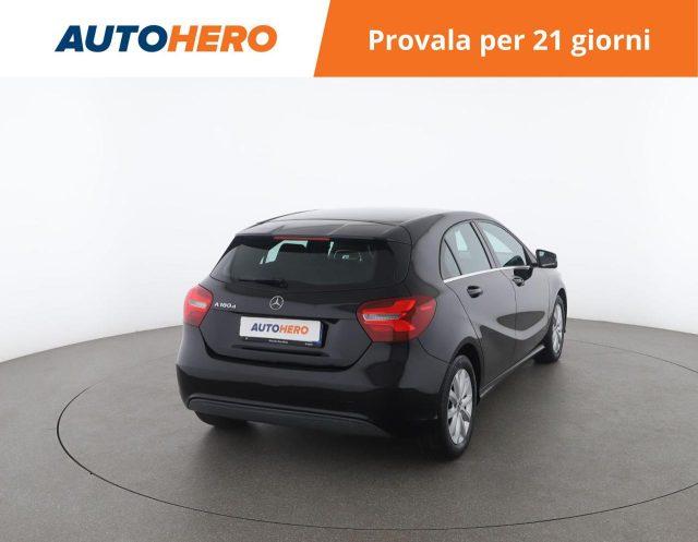 MERCEDES-BENZ A 180 d Business