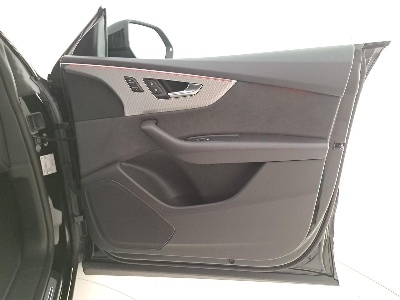 Audi Q8 3.0 tdi mhev s line edition quattro 286cv tiptronic