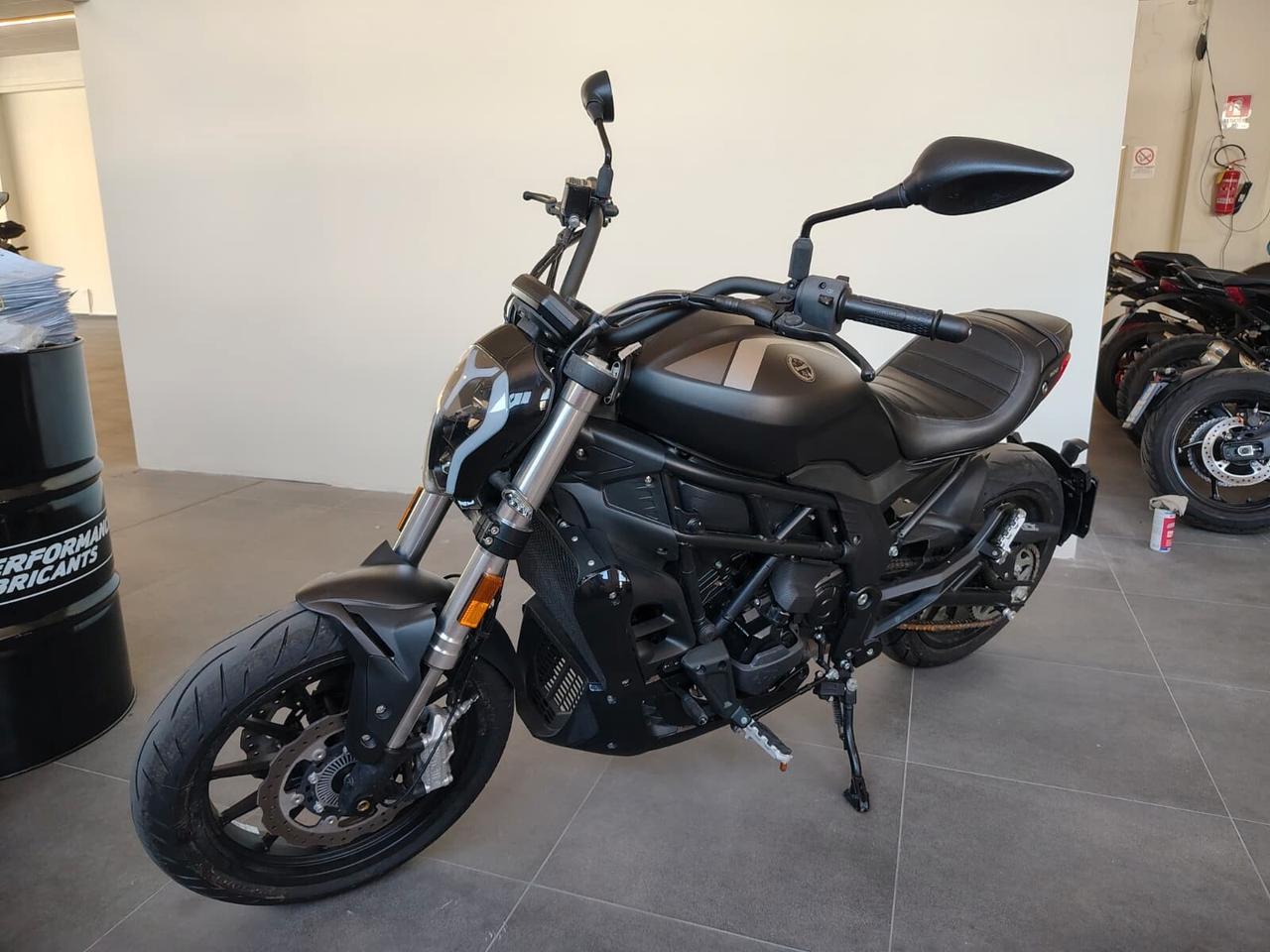 Benelli 502 C Abs