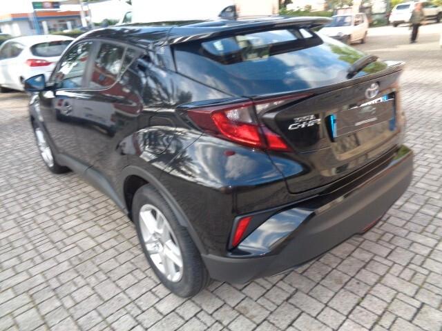Toyota C-HR 1.8 Hybrid E-CVT Active NESSUN VINCOLO DI FINANZIAMENTO