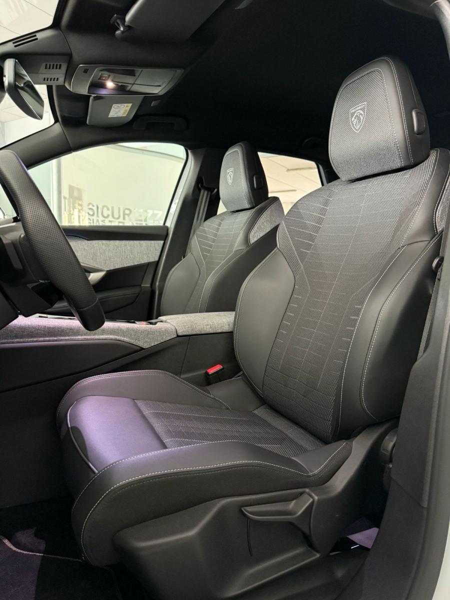 PEUGEOT - 3008 - Hybrid 145 e-DCS6 GT Exclusive