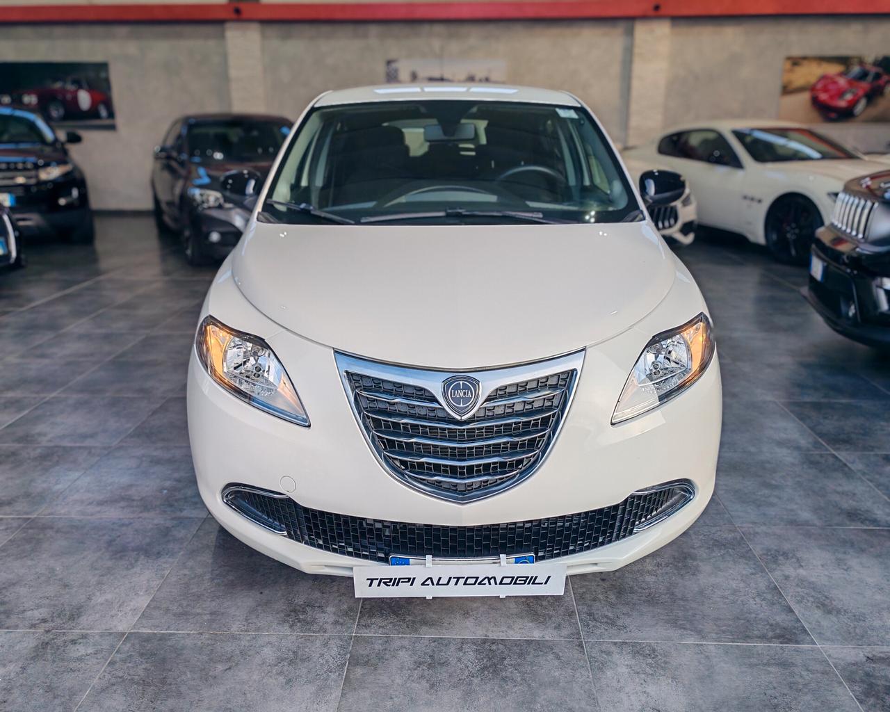 Lancia Ypsilon 1.2 69 cv Silver