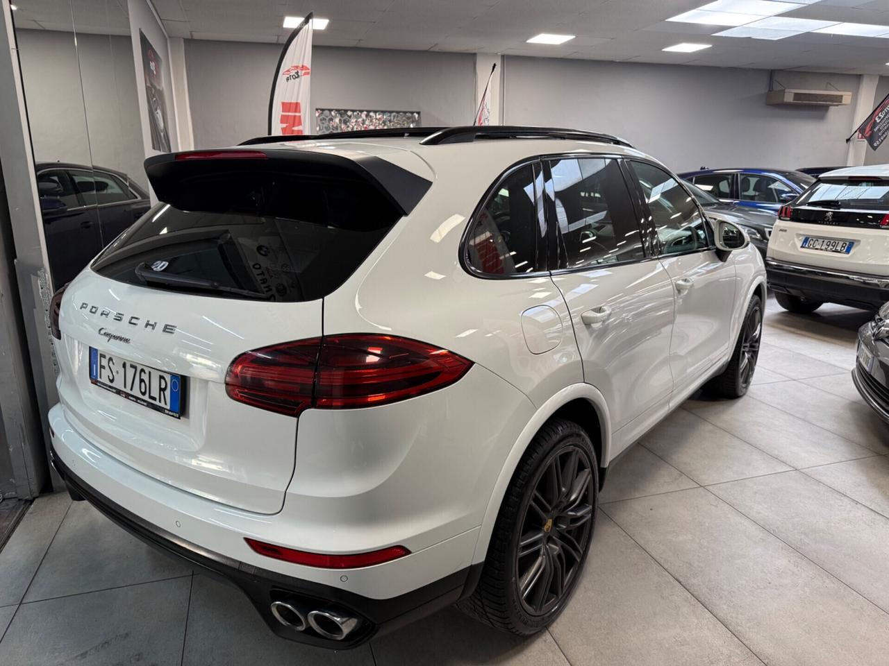 Porsche Cayenne 3.0 Diesel Platinum Edition 262CV