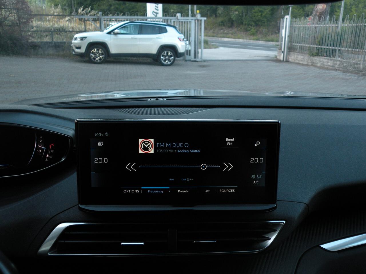 PEUGEOT 3008 1.5 BlueHDi 130CV EAT8 ALLURE 2021