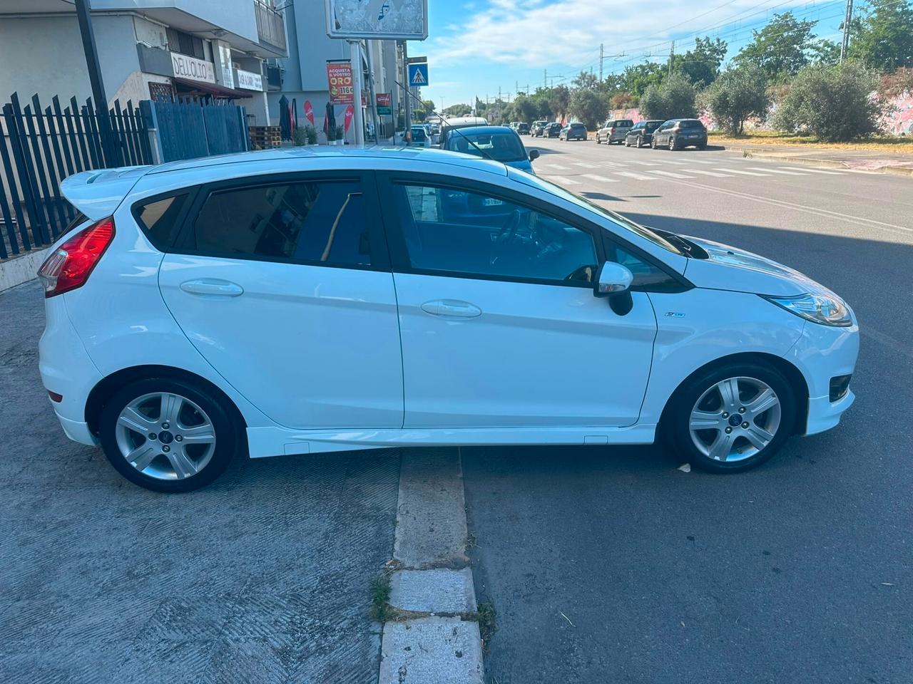 Ford Fiesta 1.5 TDCi 95CV 5 porte ST-Line