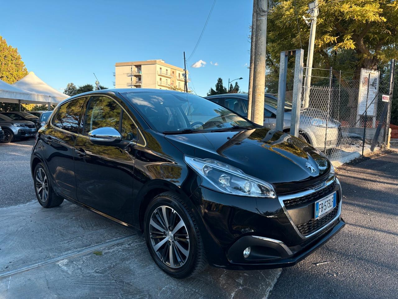 Peugeot 208 Allure KM Certificati (Tetto panoramico)