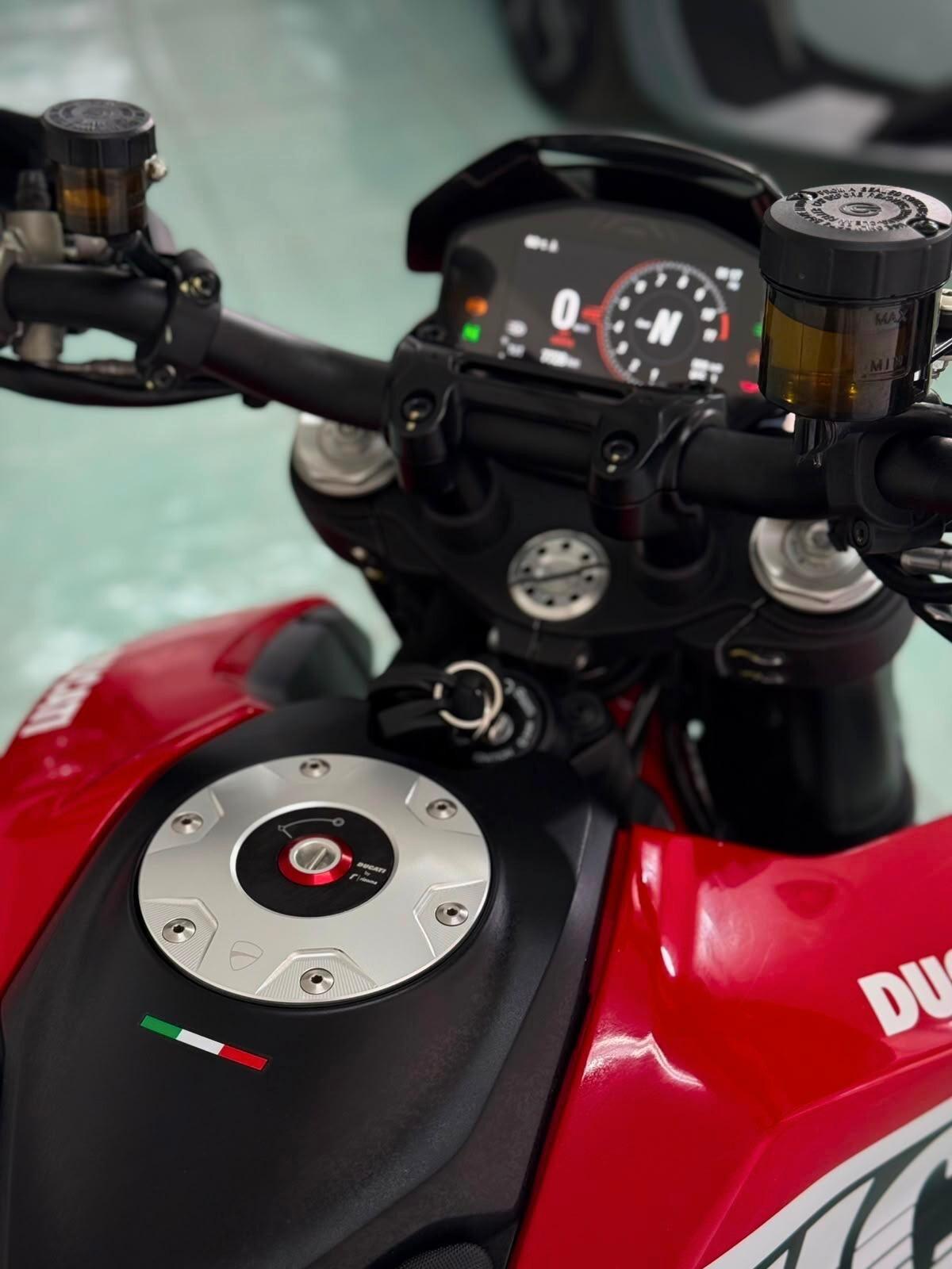 Ducati Hypermotard 950