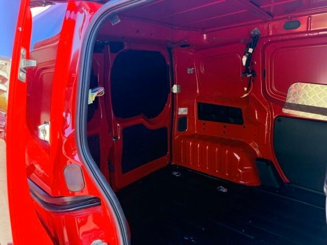 Fiat Fiorino 2ª serie Fiorino 1.3 MJT 95CV ​​Furgone Adventure E5+ 2015