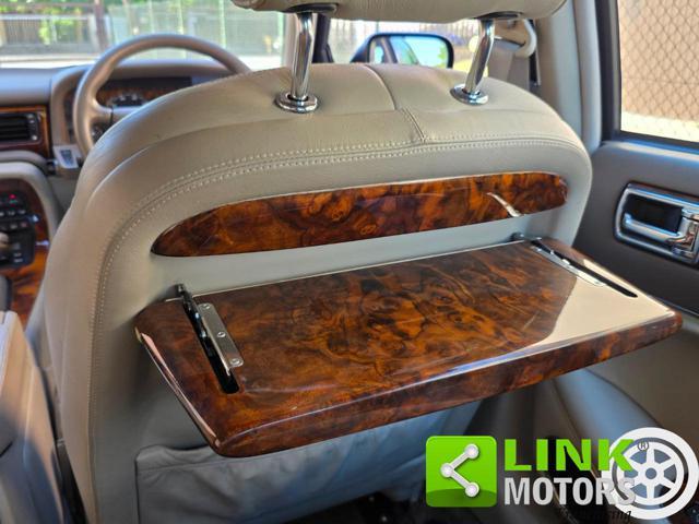 DAIMLER Six LWB 4.0L GUIDA A DESTRA