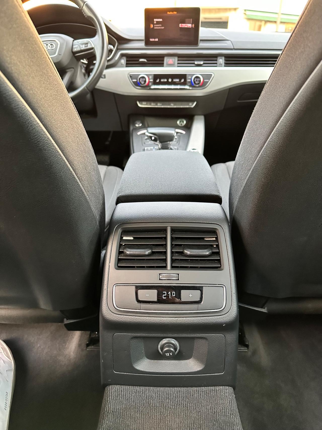Audi A4 Avant 35 TDI S tronic Business Sport