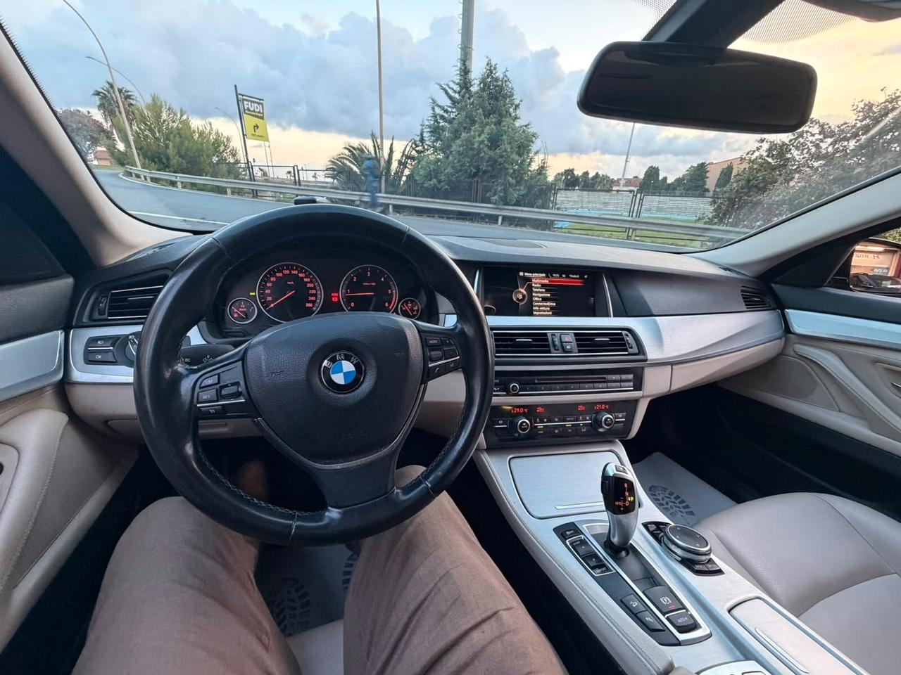 Bmw 520 520d xDrive Touring Luxury