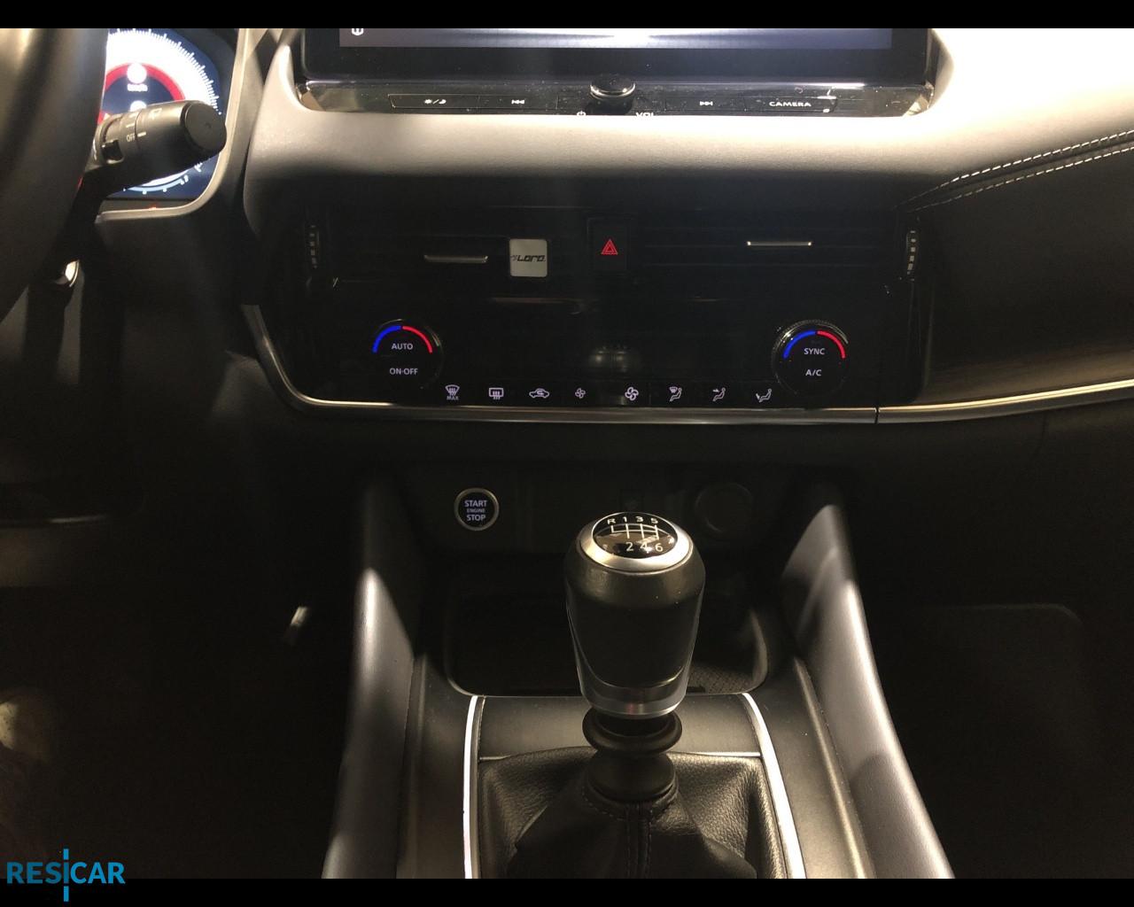 NISSAN QASHQAI TEKNA MHYB 140CV
