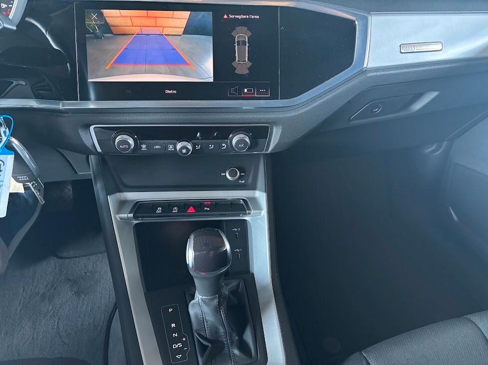 Audi Q3 35 TFSI S tronic Business Advanced MHEV