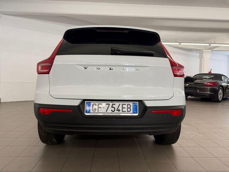 Volvo XC40 T2 Momentum Core