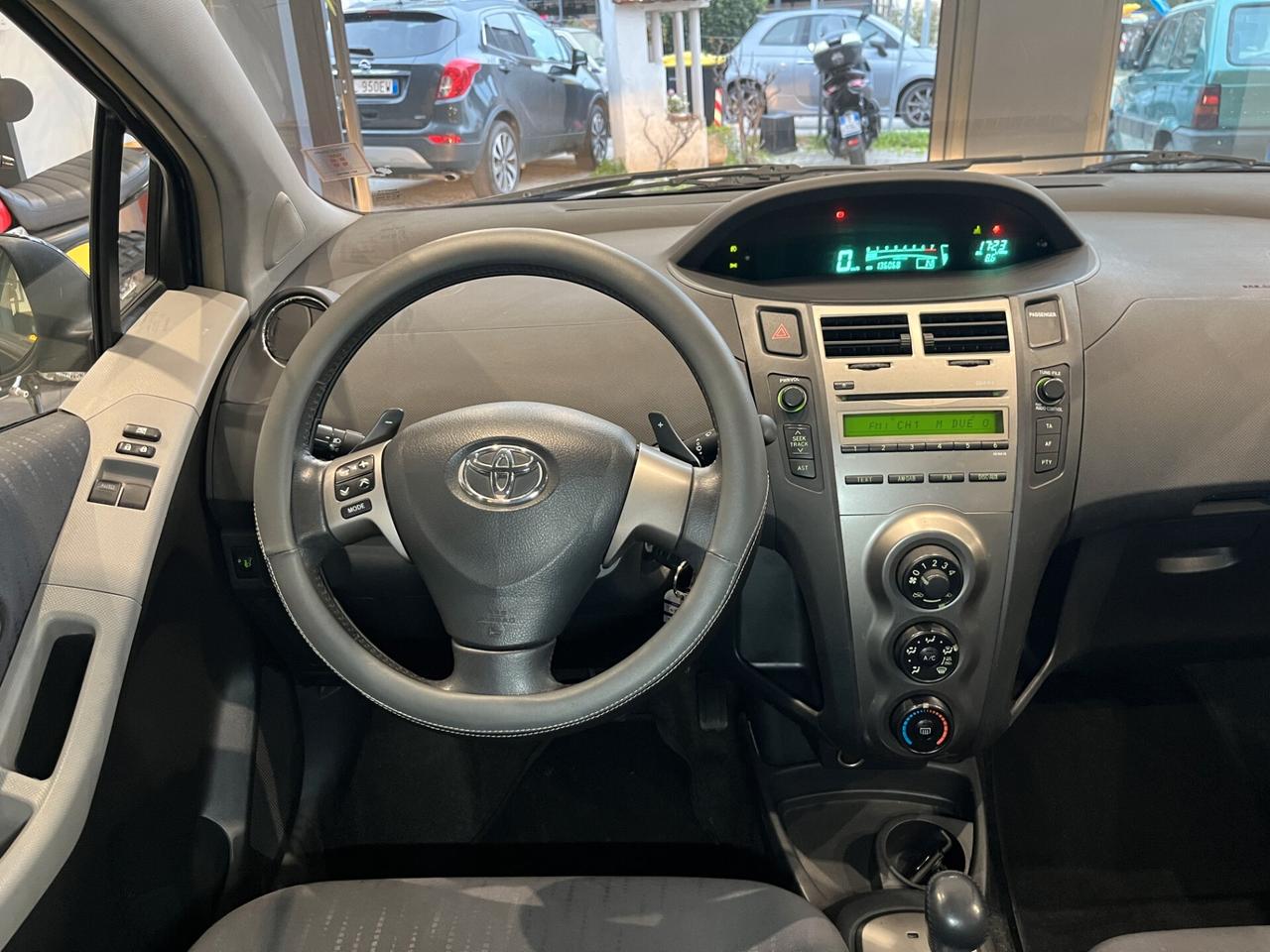 Toyota Yaris 1.3 5 porte