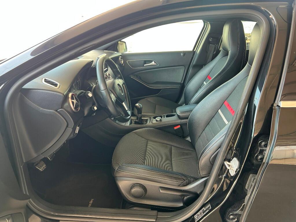 Mercedes Classe A 180d 110 CV Night Edition