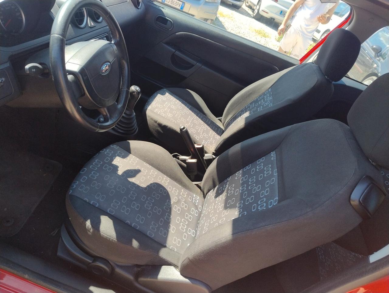 Ford Fiesta 1.2 16V 3p. Ghia
