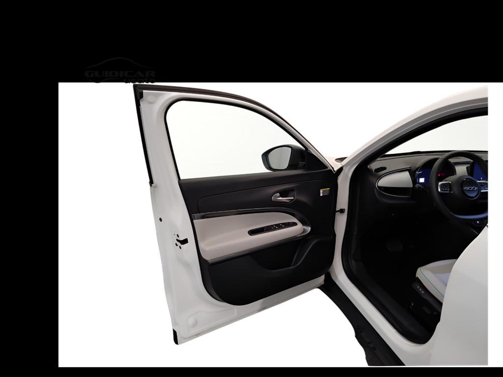 FIAT 600 IV 2023 - 600 1.2 hybrid La Prima II 110cv auto