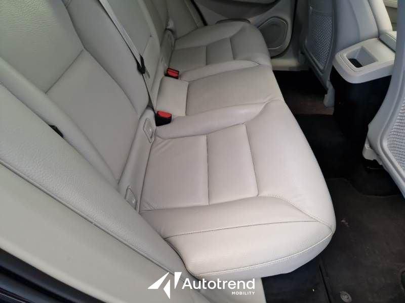 Volvo XC60 B4 197+14 CV AWD Mild Hybrid Diesel Automatico Plus Bright N1 Autocarro