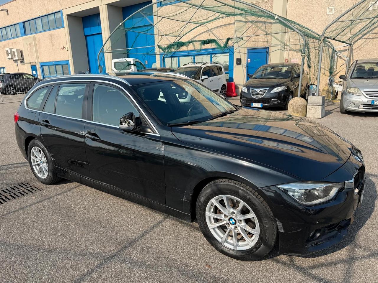 Bmw 318 318d Touring Business Advantage aut.