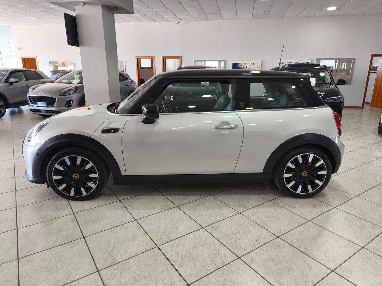 Mini Full Electric Cooper SE Yours