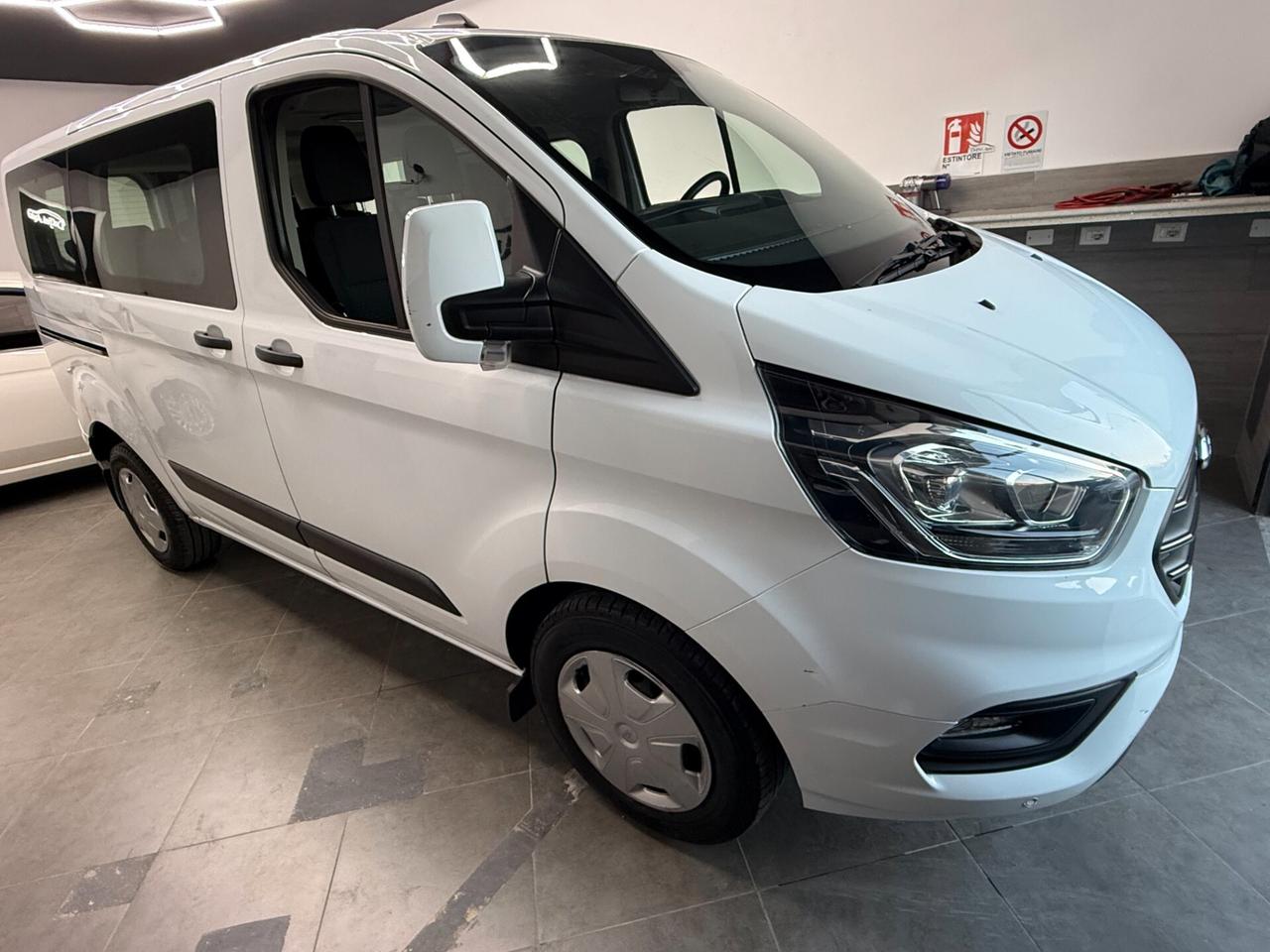 Ford Transit Custom 320 2.0 EcoBlue 130 PC Combi Trend