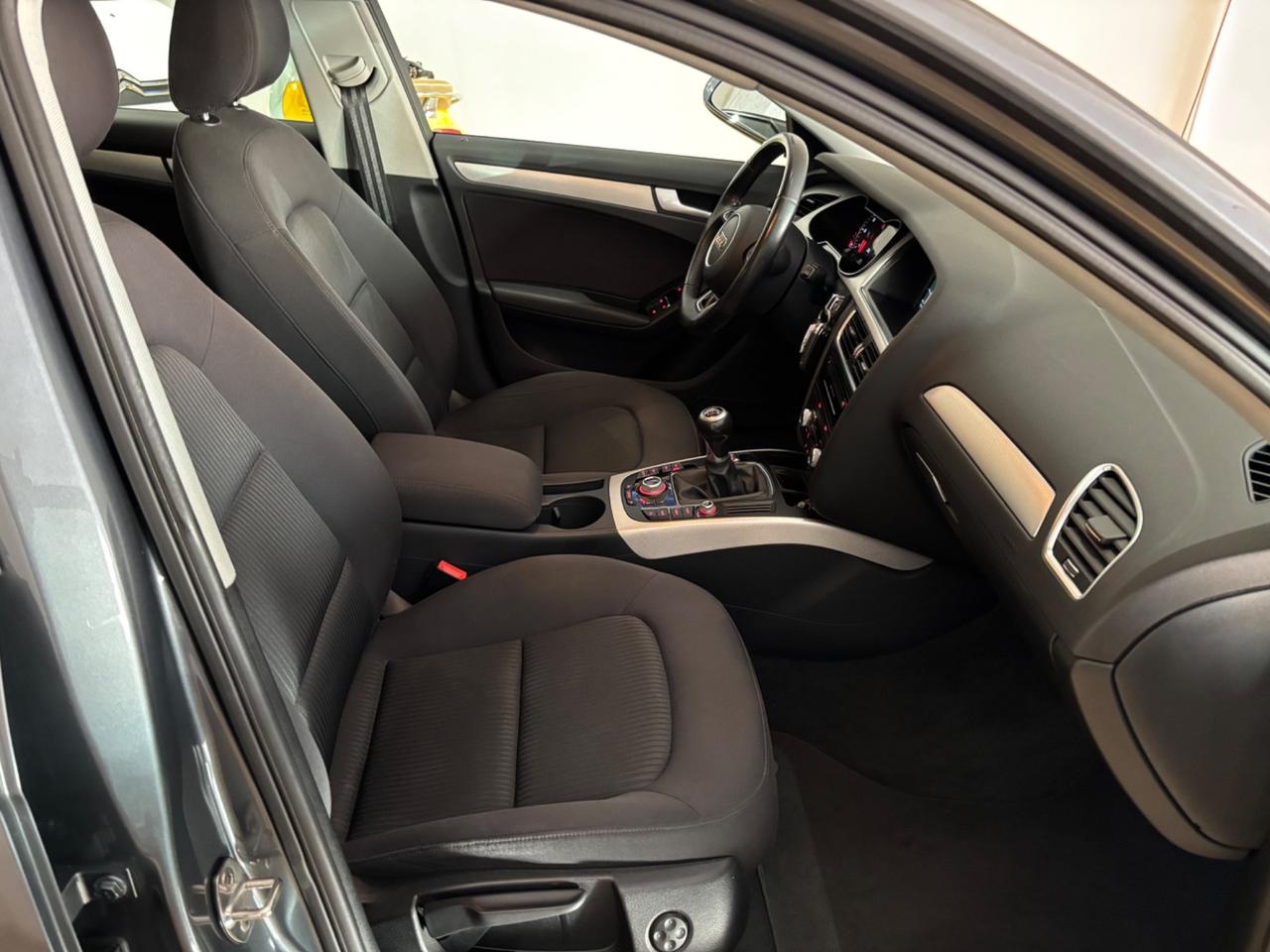 Audi A4 Avant 2.0 TDI 120cv s-line exterior