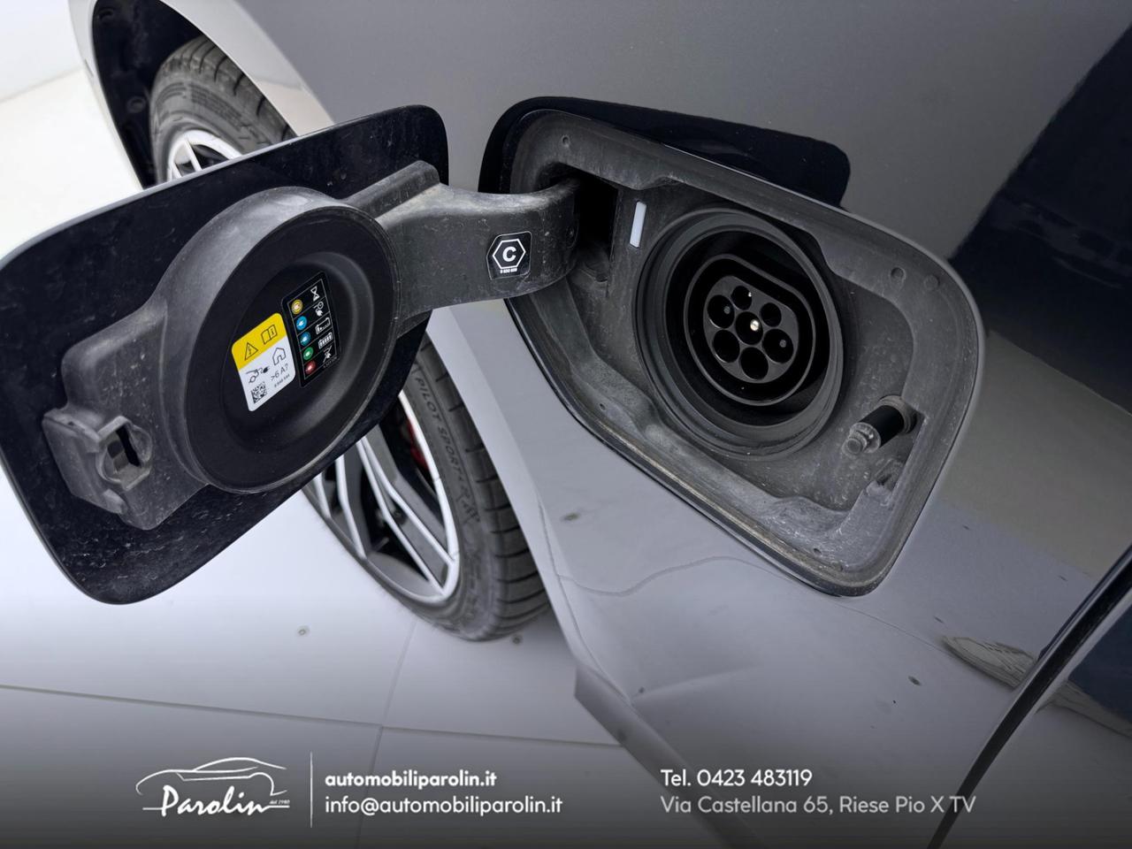 BMW Serie 3 Touring 320e Touring MSport Pro-Black-ACC-LED-19''