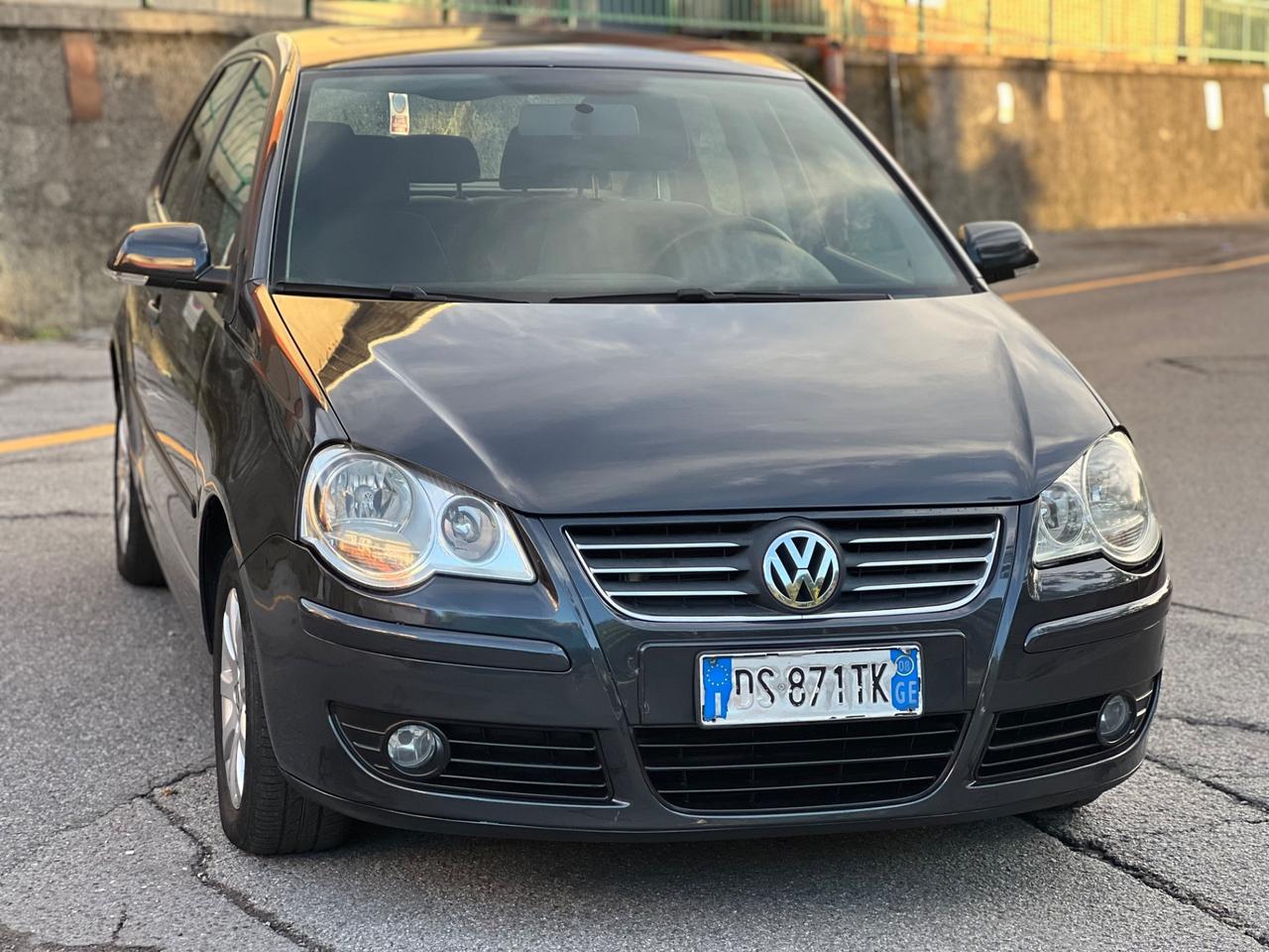 Volkswagen Polo 1.4/80CV TDI 5p. Sportline con soli 60.000km