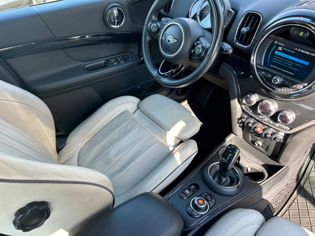 Mini Cooper SD Countryman Mini 2.0 Cooper SD Business Countryman Automatica