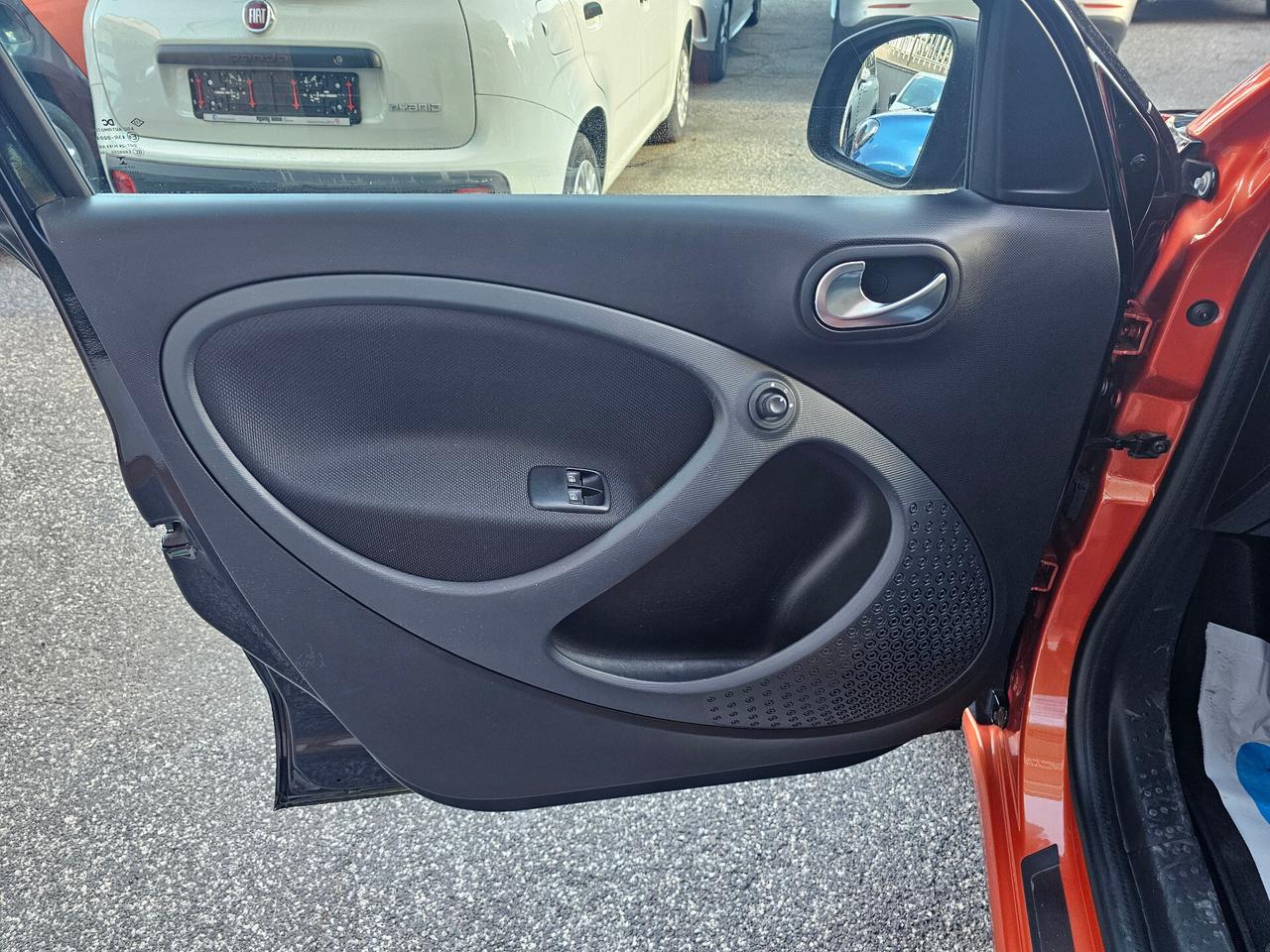Smart ForFour 90 0.9 Turbo twinamic Prime NAV ANDRO/APPLE TAGL CERT
