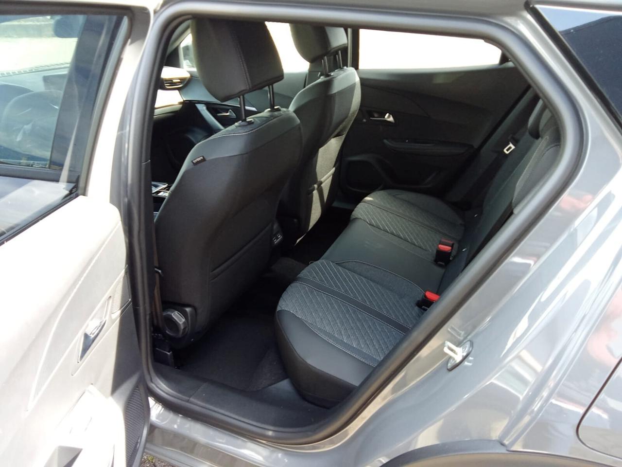 Peugeot 2008 PureTech 100 S&S Allure