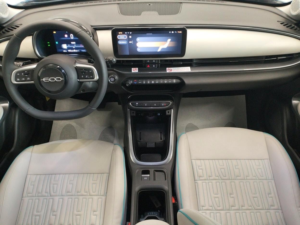 Fiat 600 1.2 hybrid La Prima 110cv * AUTOMATICA * 2025 *