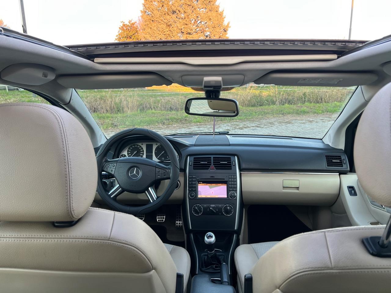 Mercedes-benz B 180 CDI BlueEFFICIENCY Premium